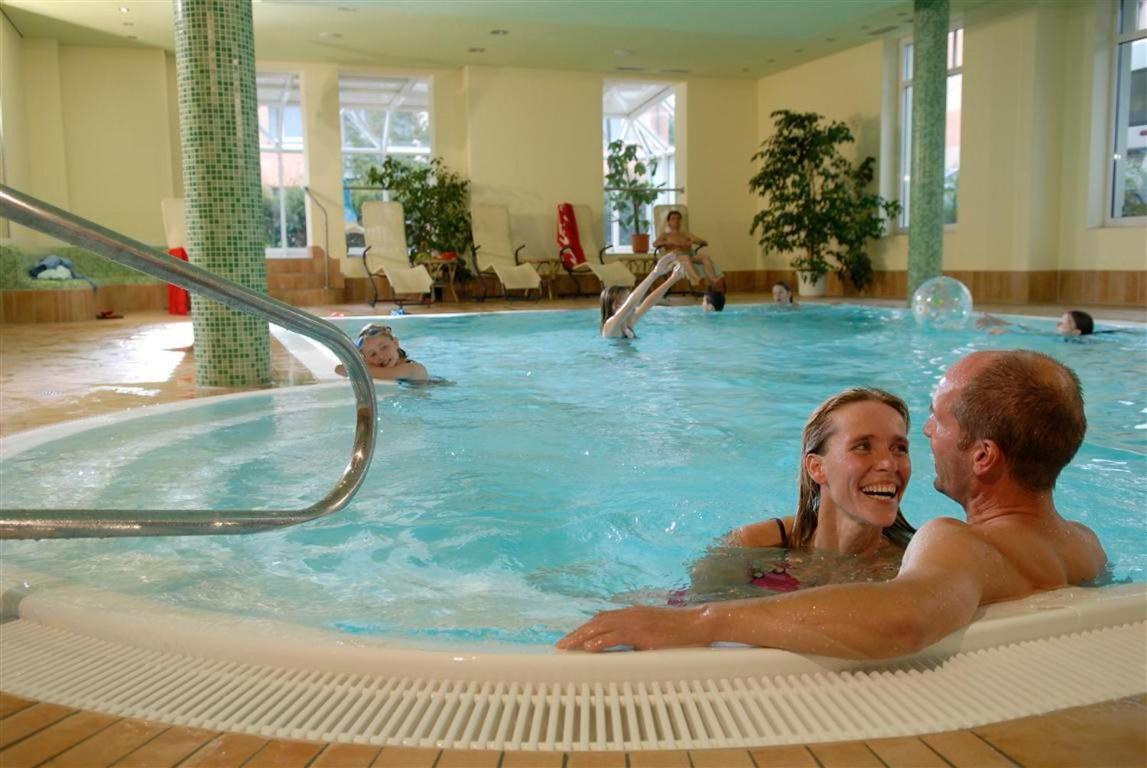 Am Weststrand Aparthotel Кюлунгсборн Экстерьер фото