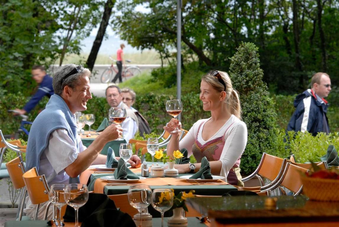 Am Weststrand Aparthotel Кюлунгсборн Экстерьер фото
