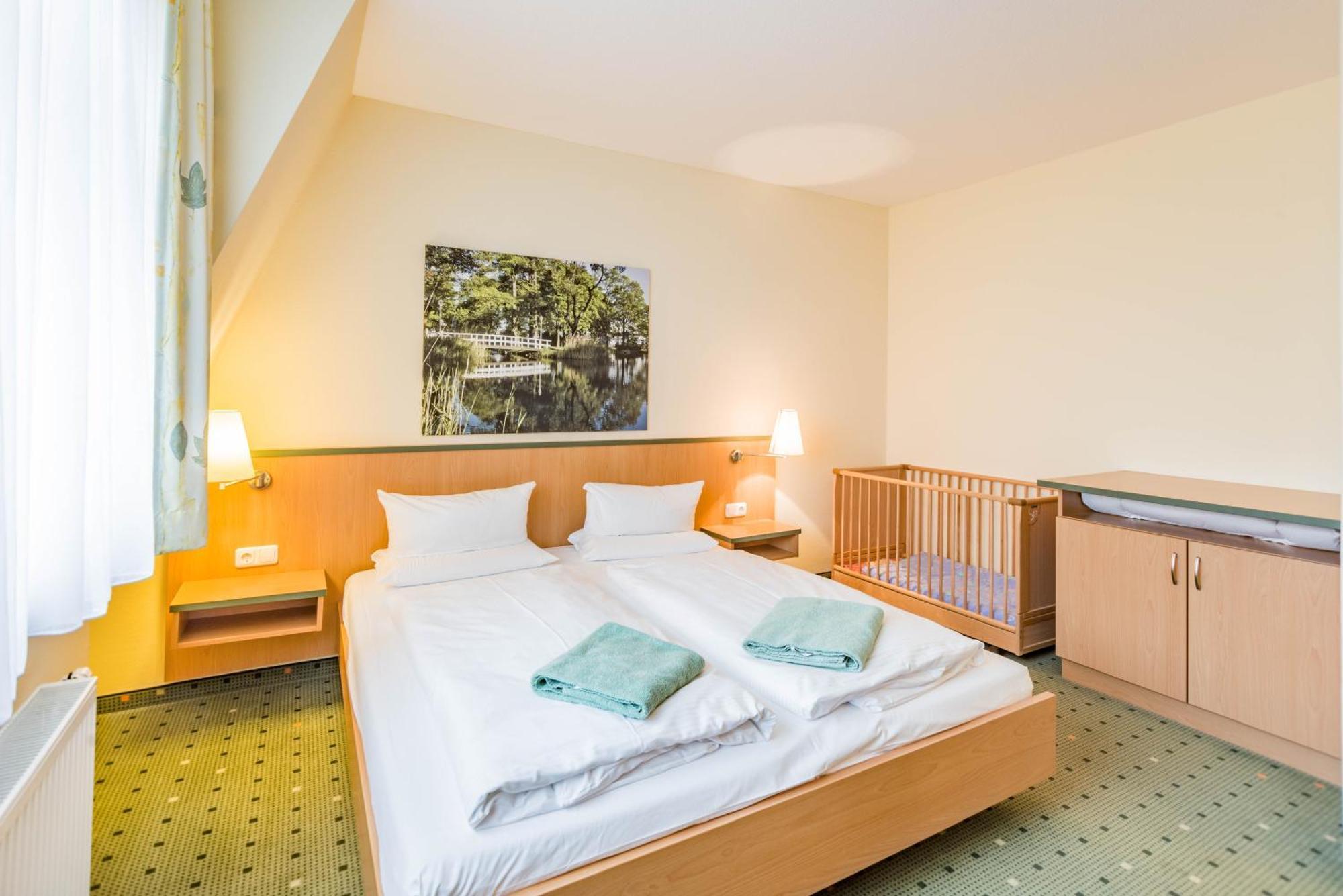 Am Weststrand Aparthotel Кюлунгсборн Экстерьер фото