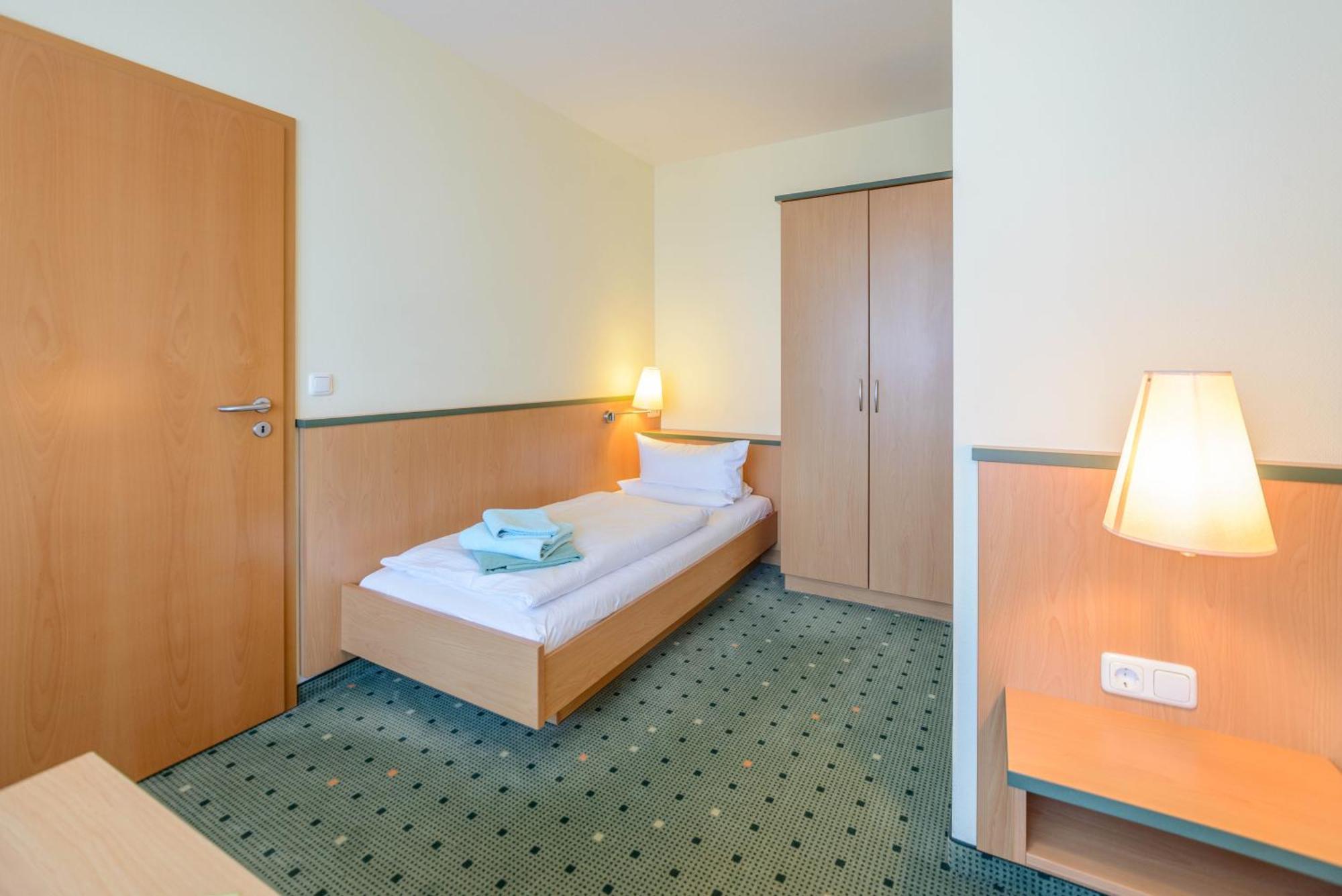 Am Weststrand Aparthotel Кюлунгсборн Экстерьер фото