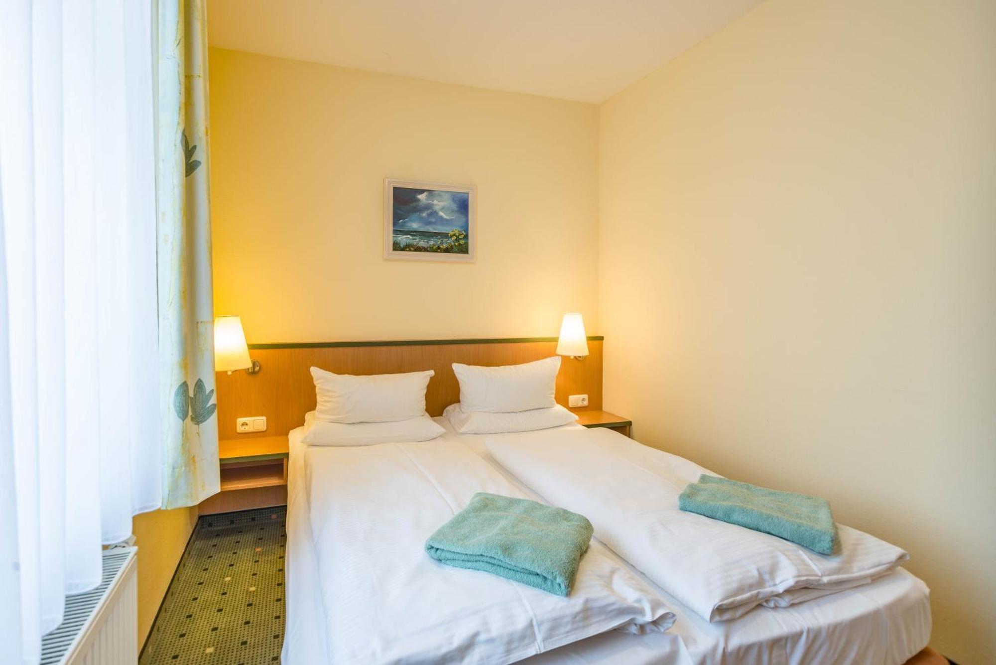 Am Weststrand Aparthotel Кюлунгсборн Экстерьер фото