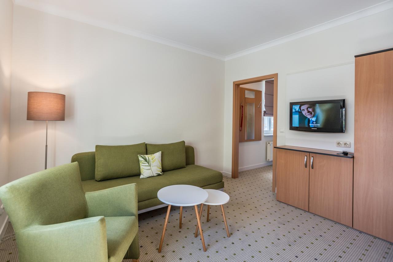 Am Weststrand Aparthotel Кюлунгсборн Экстерьер фото