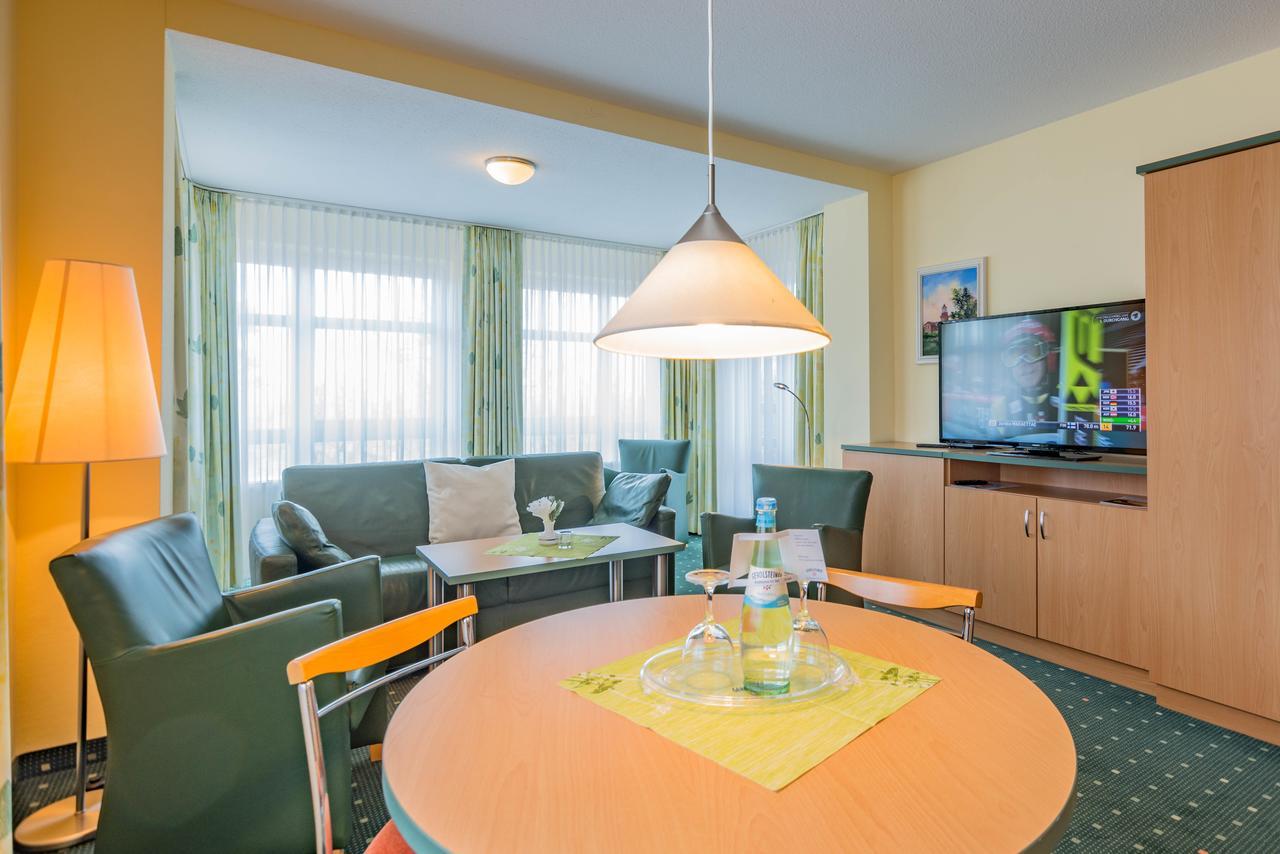 Am Weststrand Aparthotel Кюлунгсборн Экстерьер фото